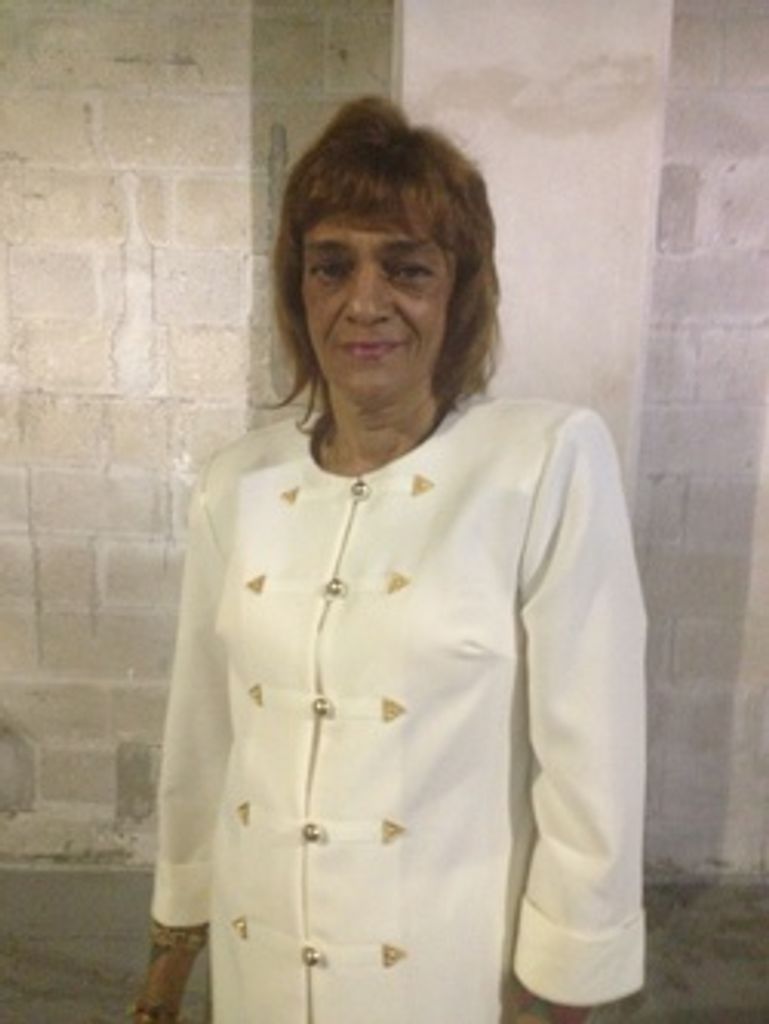 Yvonne Santos