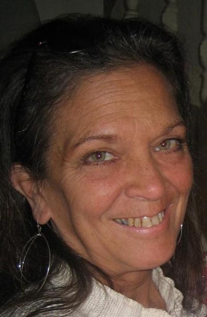 Janet Archambault Profile Photo