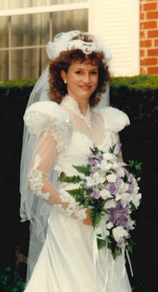 Lori M Moore Profile Photo