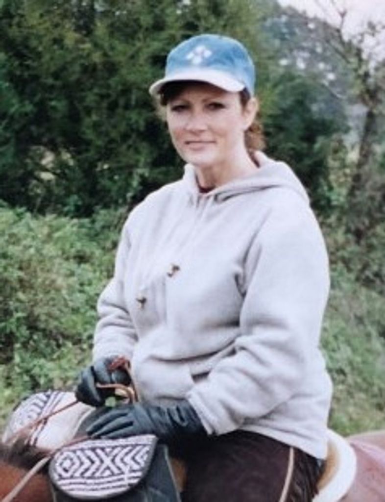 Dianna "Nina" (Curle)  Huddleston