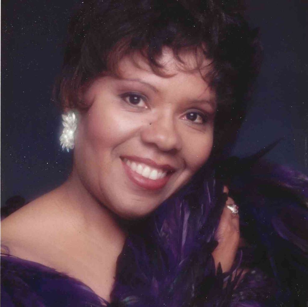 Claudia Carr Taylor Profile Photo