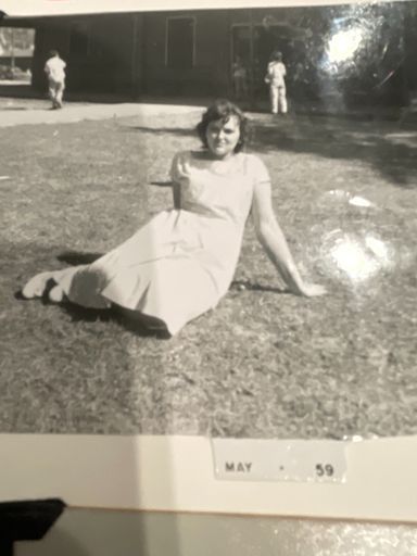 Wyona Newton photo gallery thumbnail 9 of 16