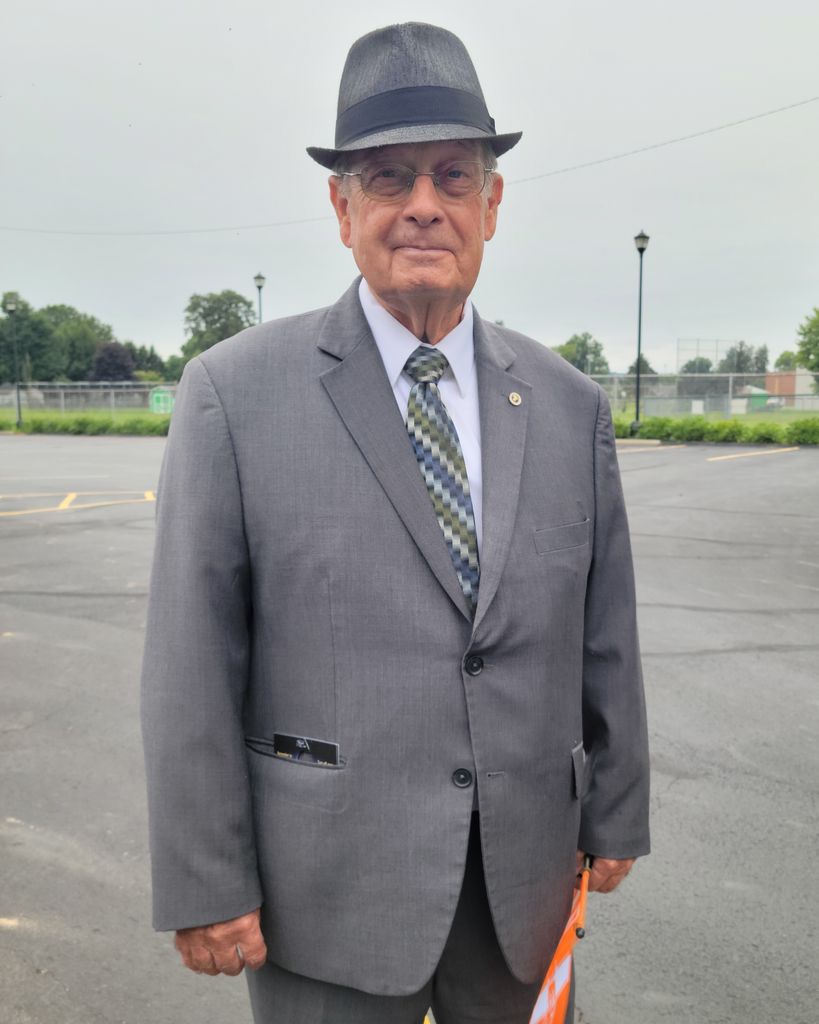 Larry Gene Swain Profile Photo