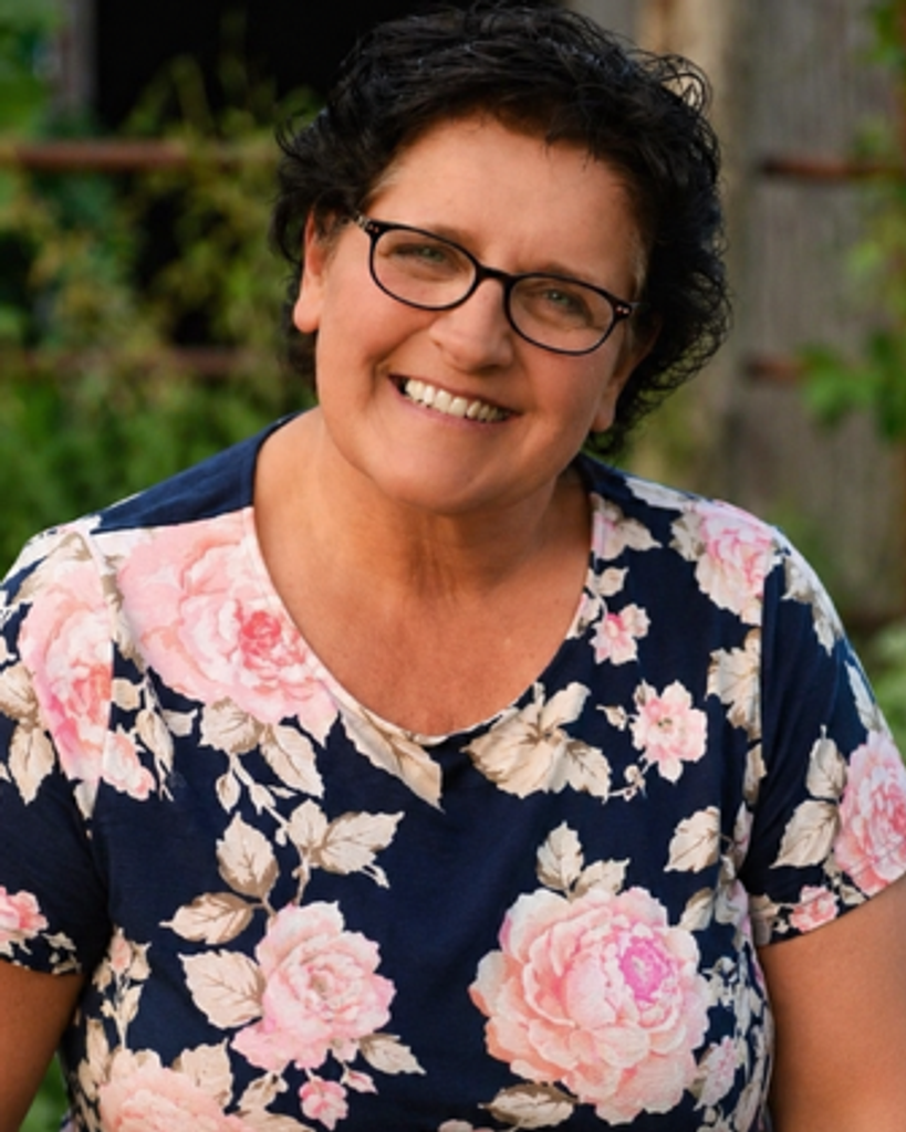 Lori Shires Profile Photo