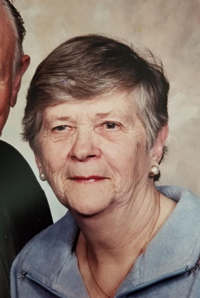 Lorraine Ellen Painter Profile Photo