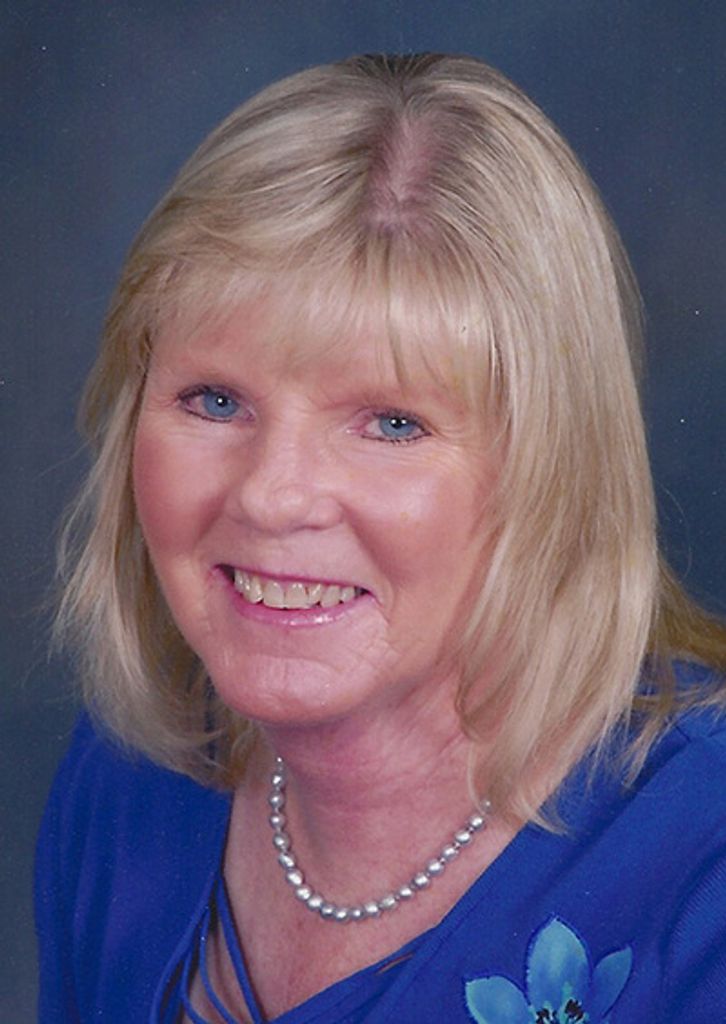 Christine Doll Molle Mccoy Profile Photo