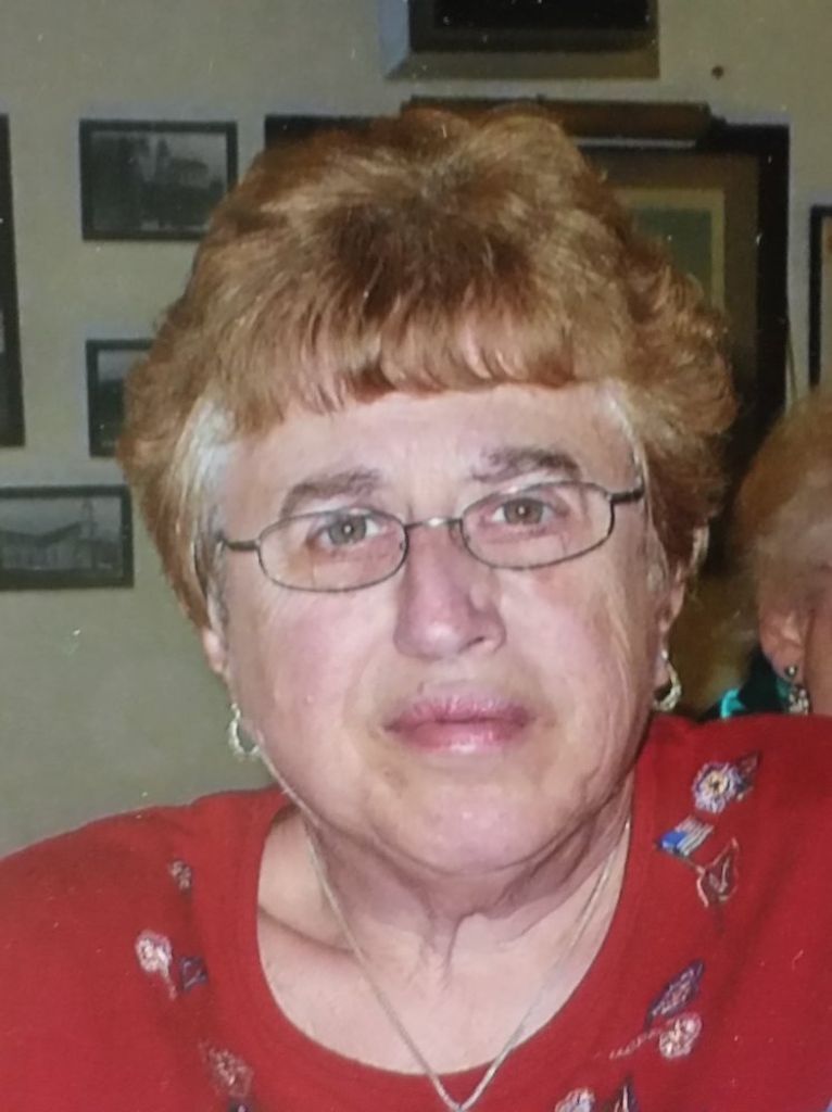 Lois M Rail
