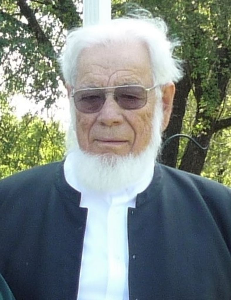 Eli M. Weaver Profile Photo