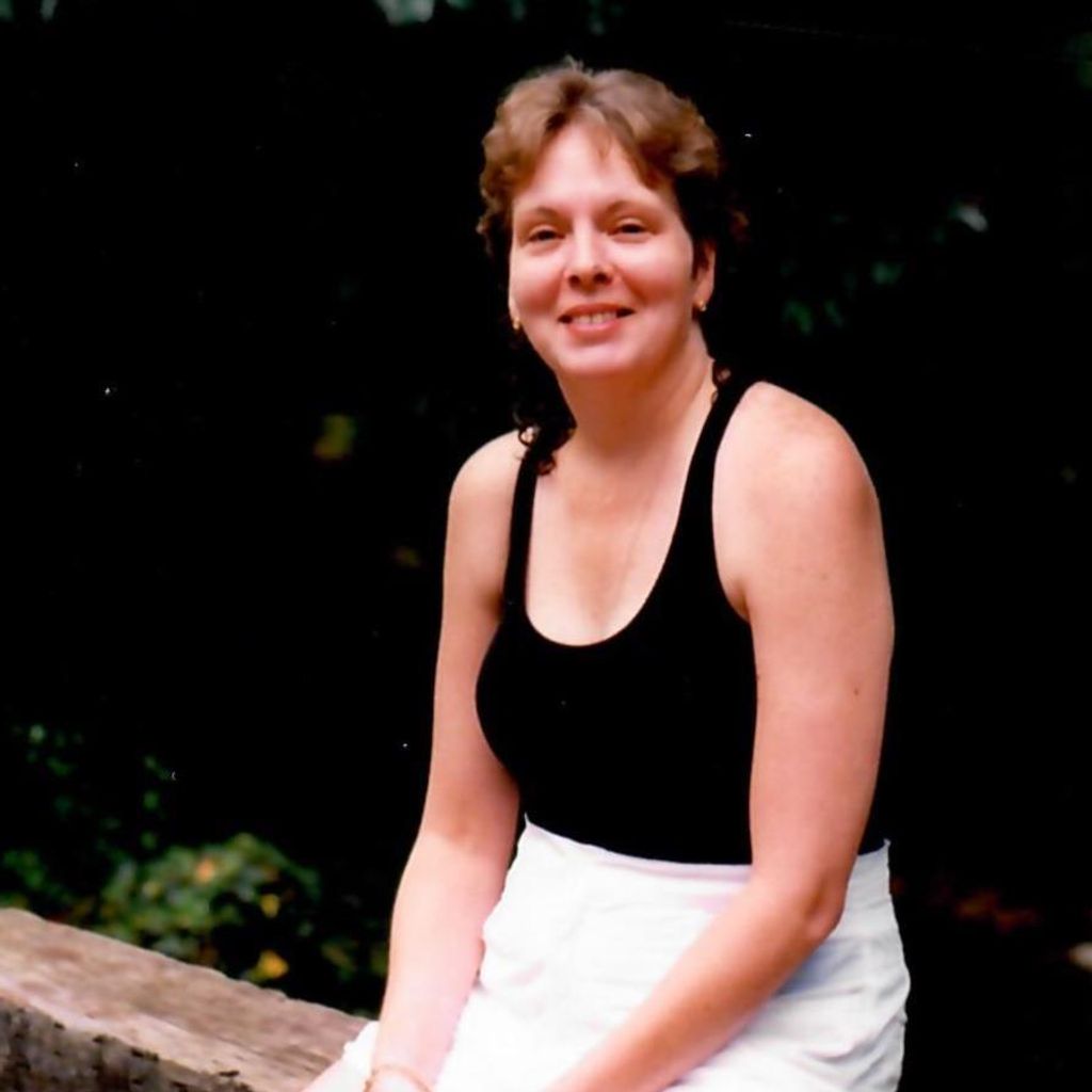 Lynn Bacon