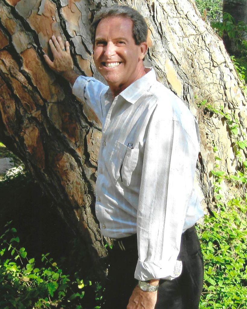 James Elliot Savitz Profile Photo
