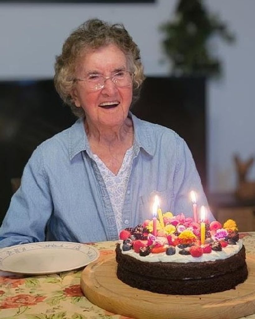 Ruth Eleanor Knell Profile Photo