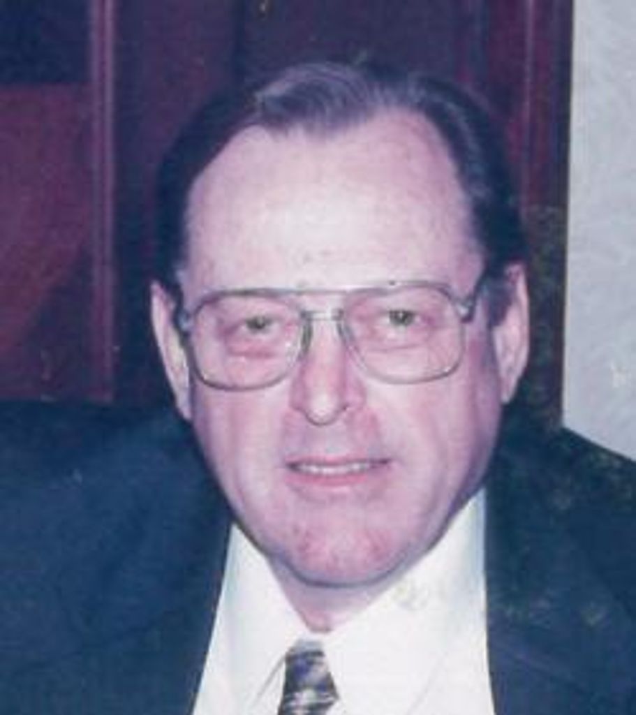 Louis Edward Simmons Profile Photo