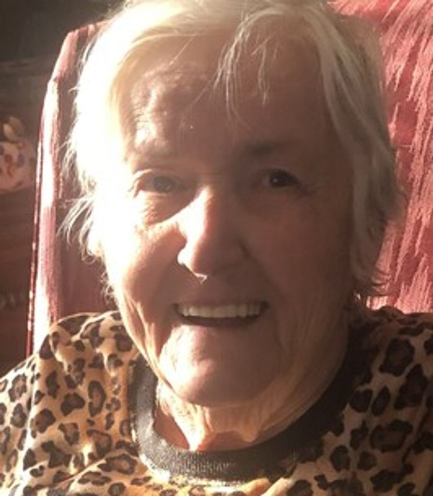 Ernestine "Dot"  Sellars