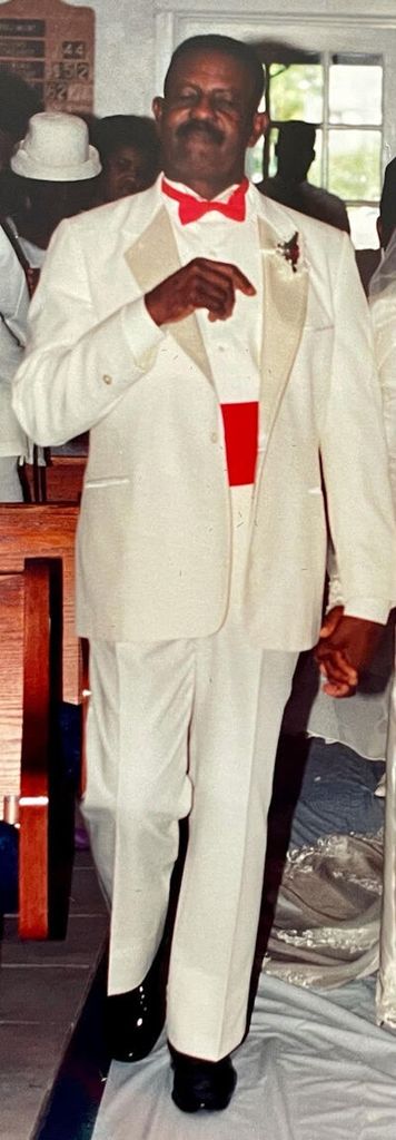 Osmond Edwards Profile Photo