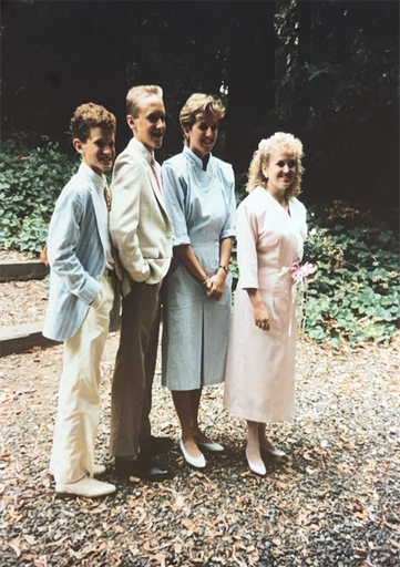 Suzanne Elizabeth Allred photo gallery thumbnail 17 of 20