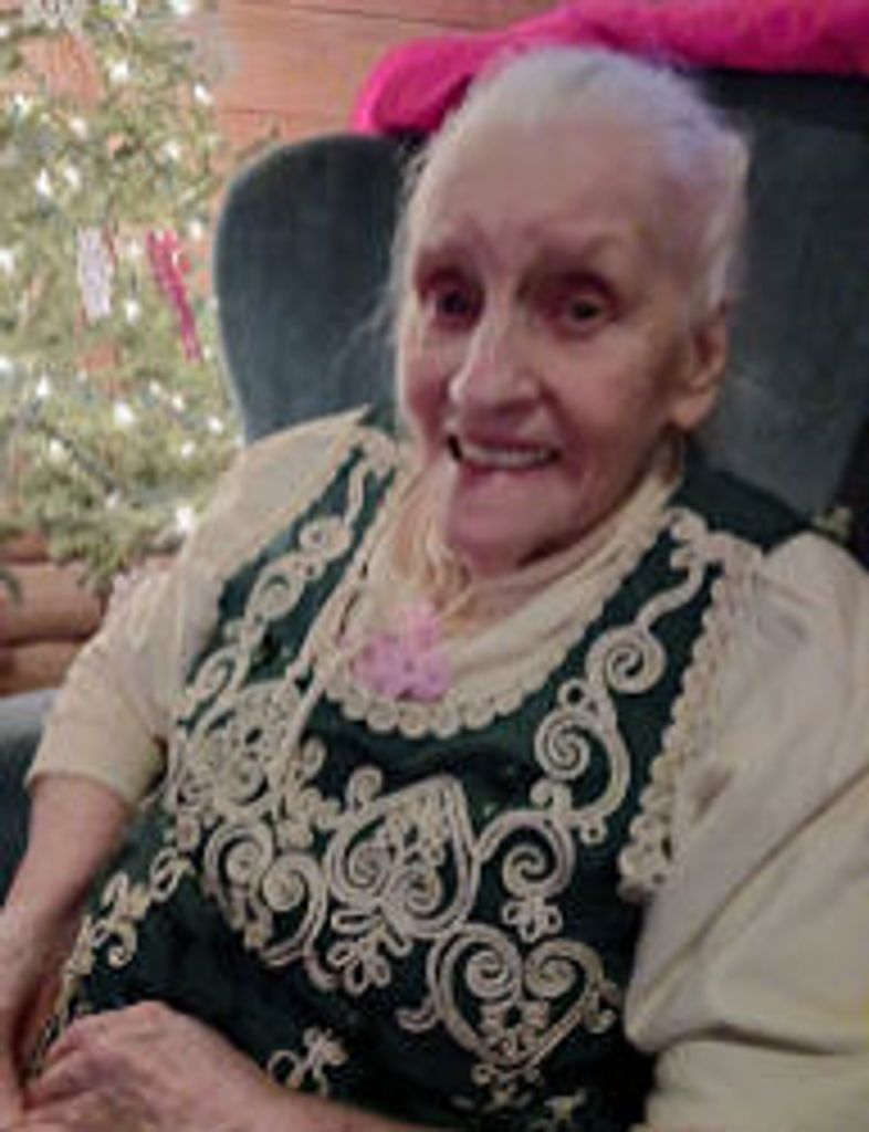Violet Elizabeth Miller Profile Photo