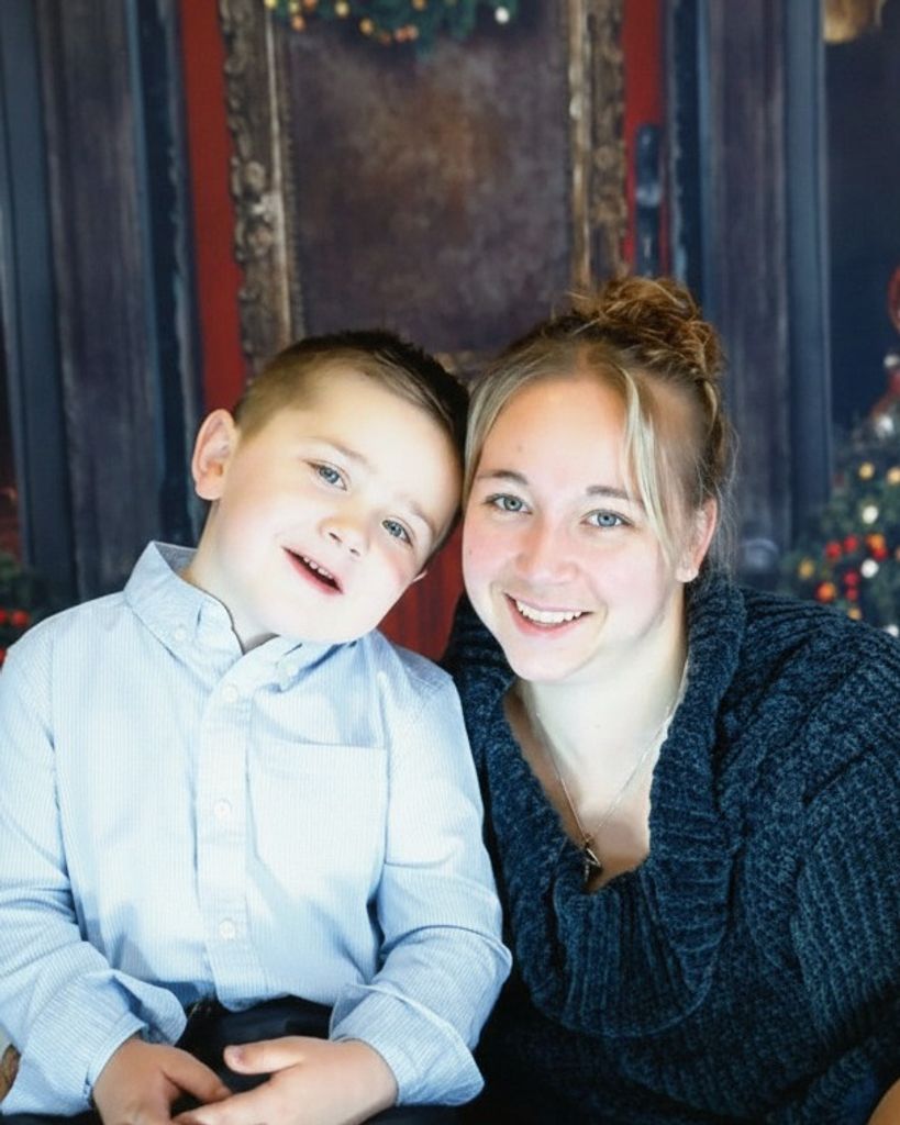 Hesper & Titus Mohan Profile Photo