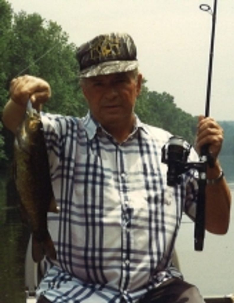 Robert Eugene "Bob" Shelton