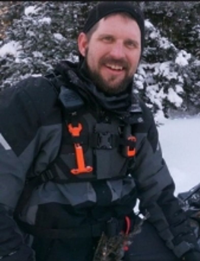 Casey  R. Vosen