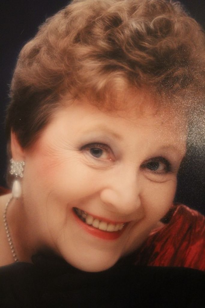 Theresa Sessoms Lentz Profile Photo