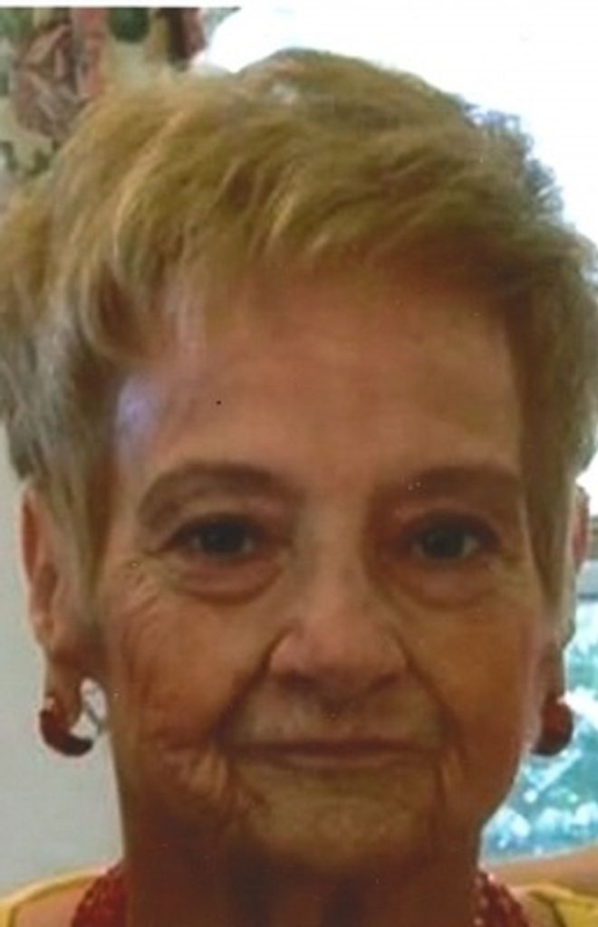 Anita Louise Snyder