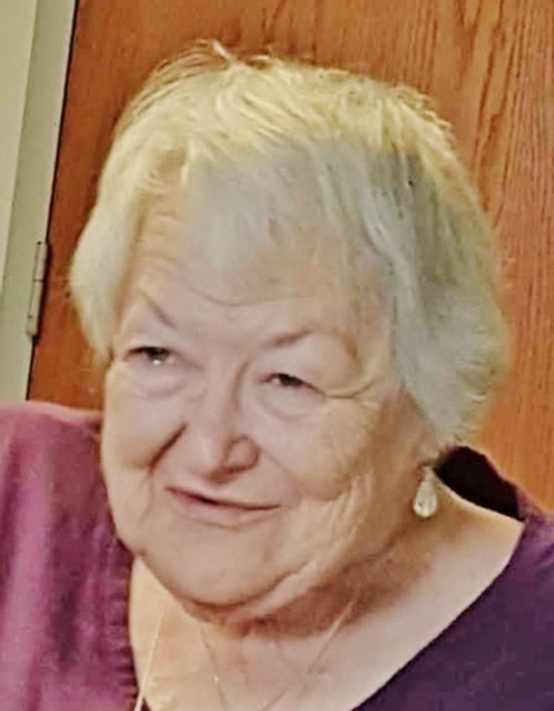 Maxine Curtis Profile Photo