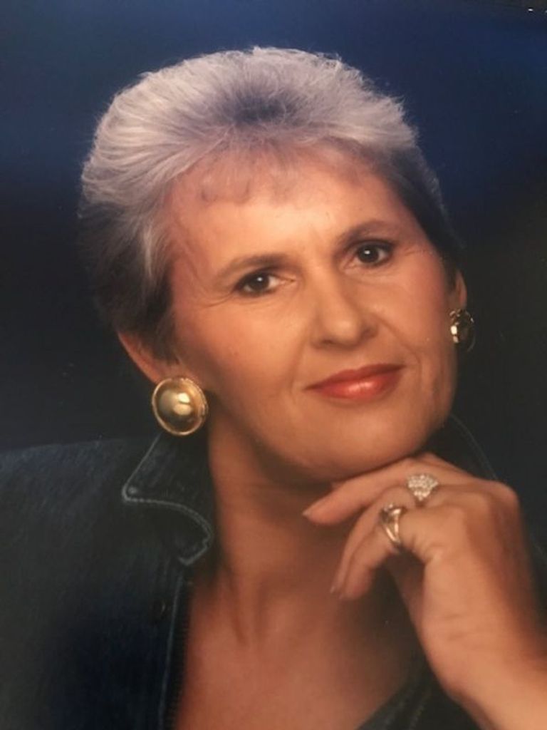 Deanna Castle Profile Photo