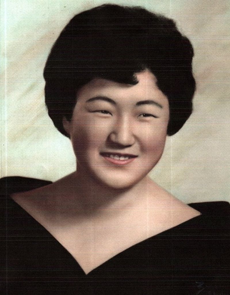 Louise Murata Profile Photo