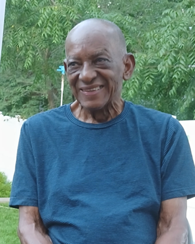Julio Cesar Echavarria Profile Photo