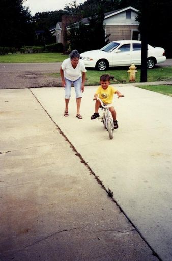 Linda Varnado Legnon photo gallery thumbnail 72 of 86