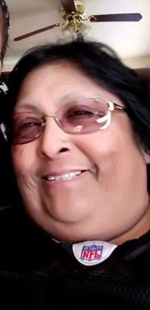 Martinez, Rosanne -