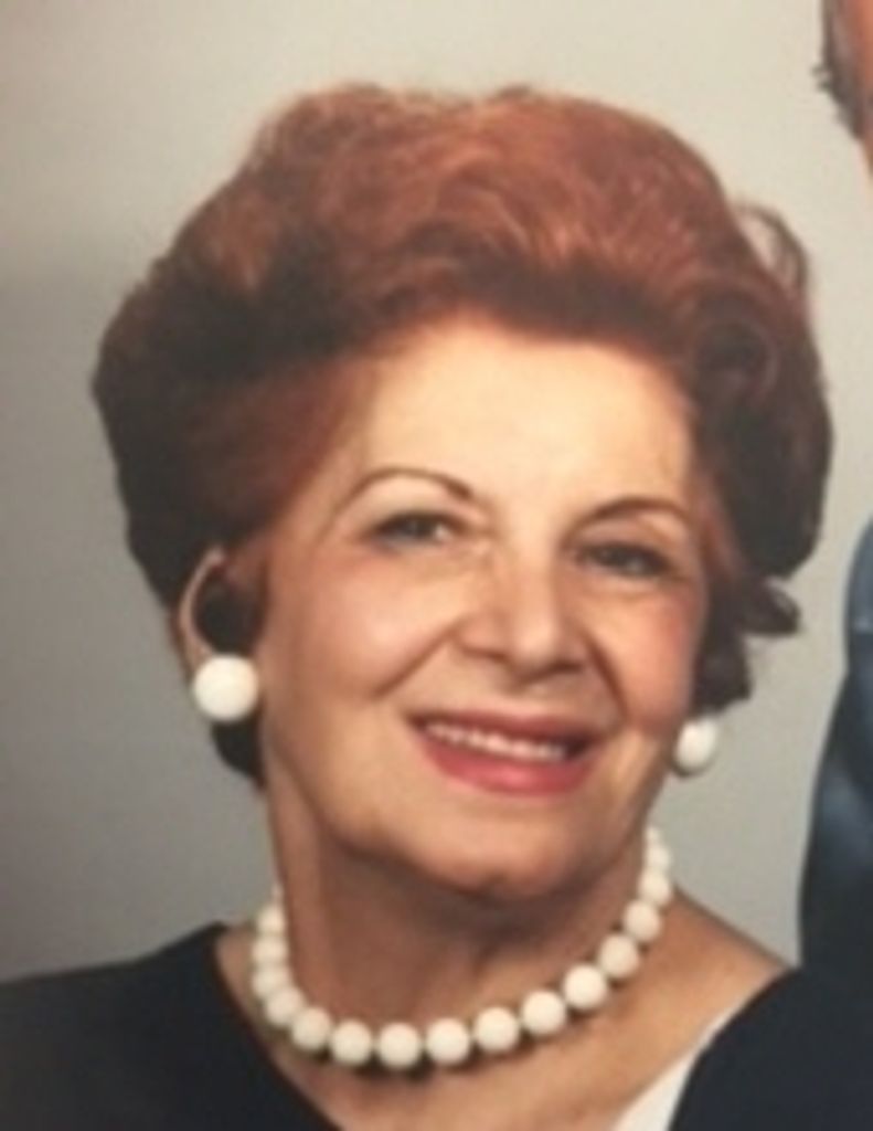 Artemis Sarayiotes Profile Photo