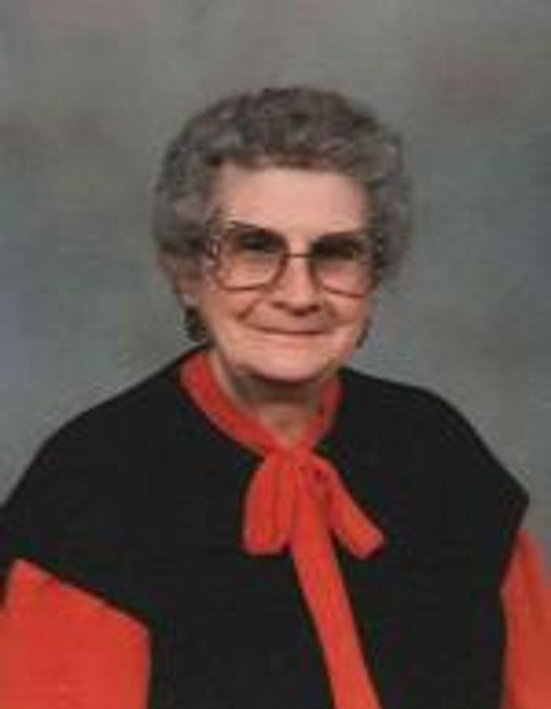 Lena Grossman