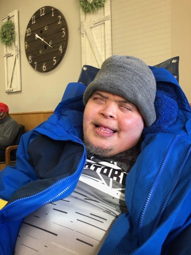 Carlos "Charlie" Farias Jr. Profile Photo