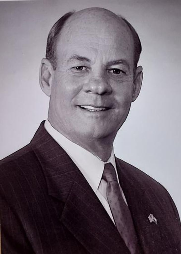 Bruce H Mahnken, Jr. Profile Photo