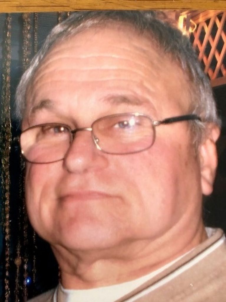 Kenneth Straub