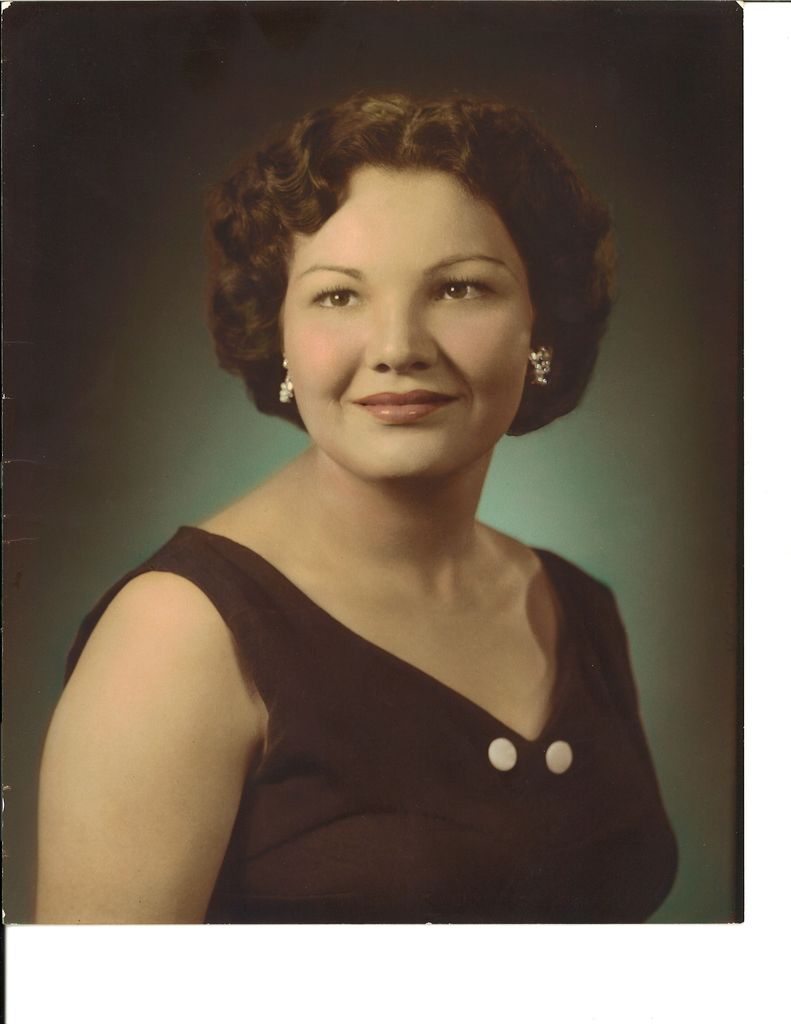 Emilia "Yiyi" Journet-Hernandez