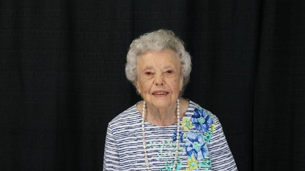 Mae Negus Totz Profile Photo