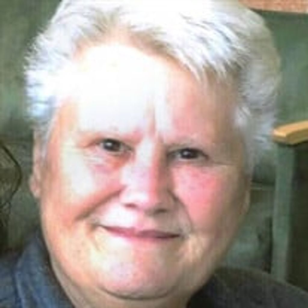 Linda Louise Van Beek