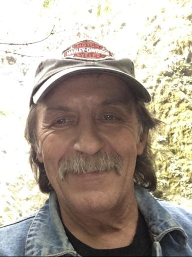 Thomas Harry Larsen's obituary image