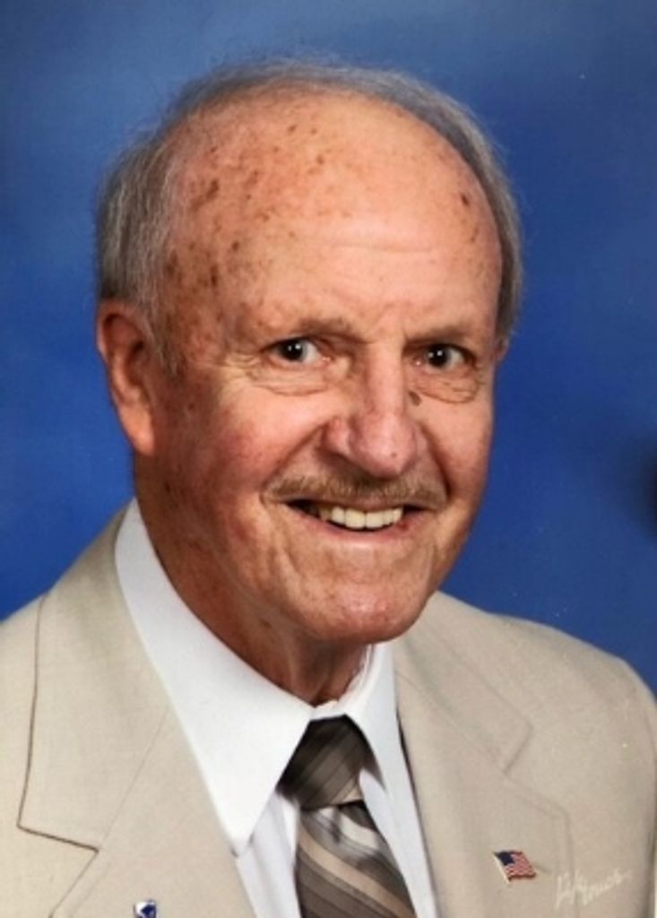 Vincent "Buzz" Oltman Profile Photo