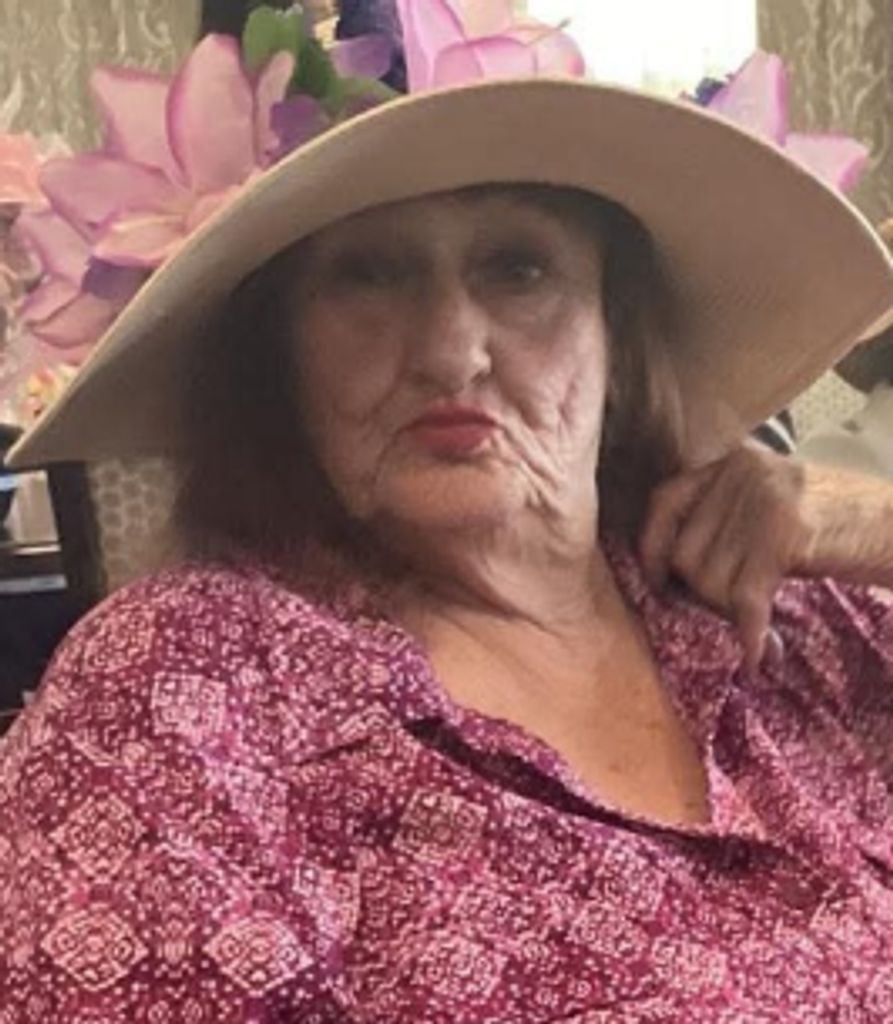 Suzan Harris Profile Photo