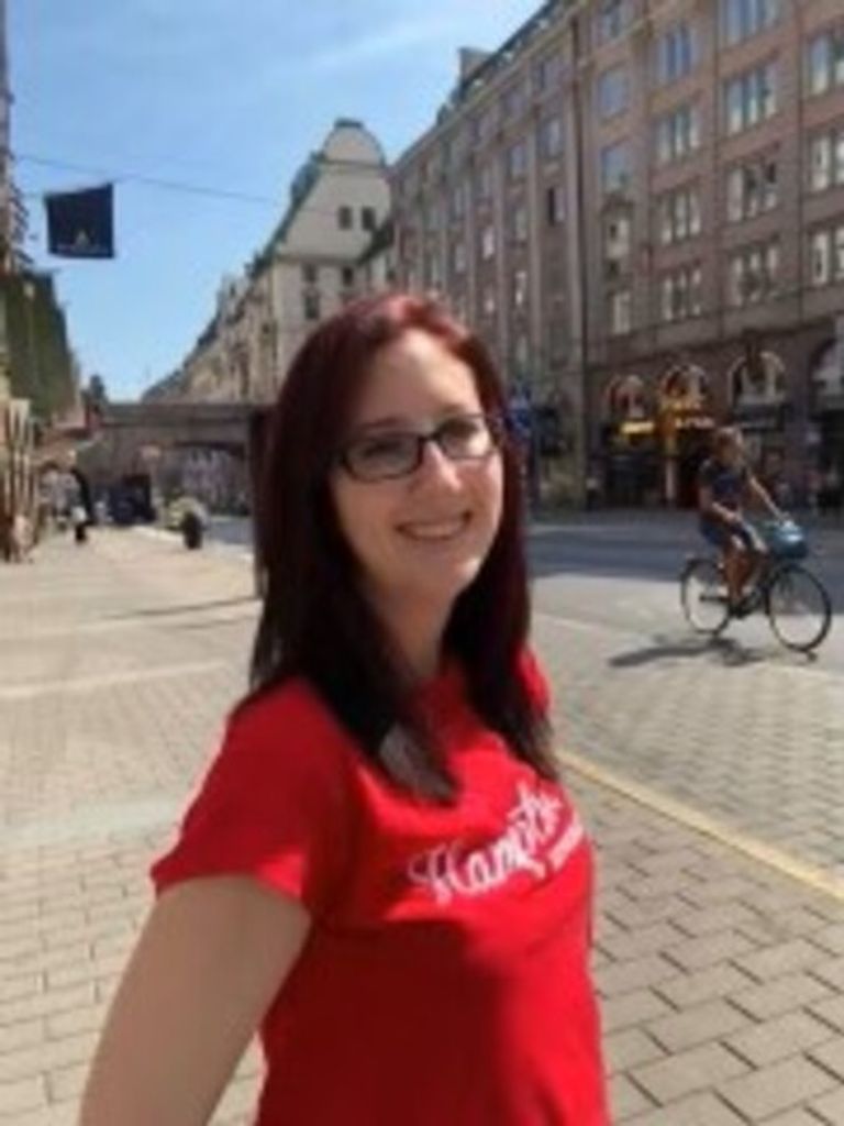 Jessica Lee Descoteaux