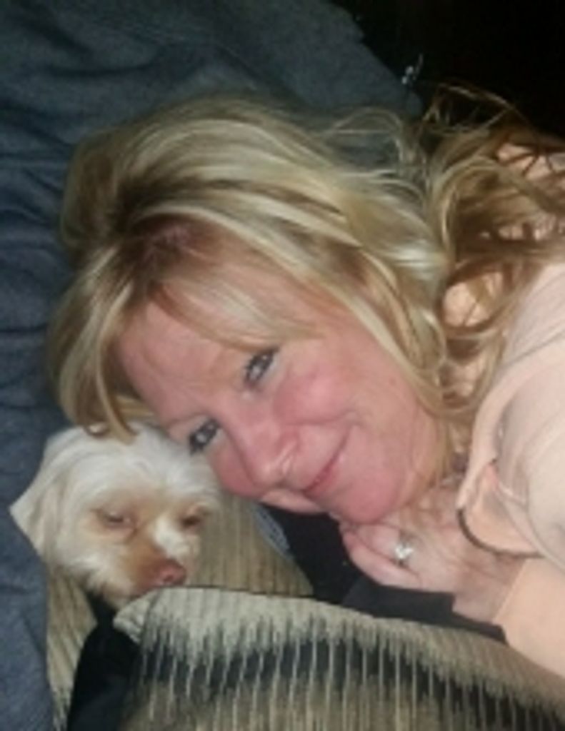 Robyn Annette Stewart