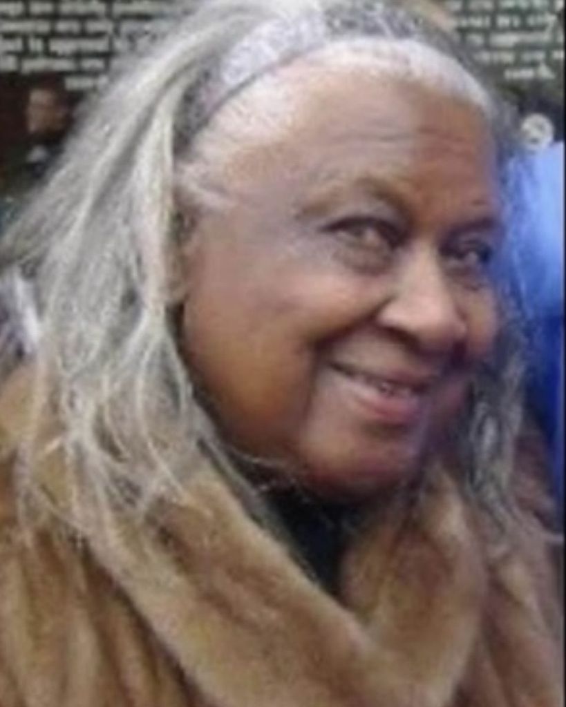 Sarah E. Lowe Profile Photo