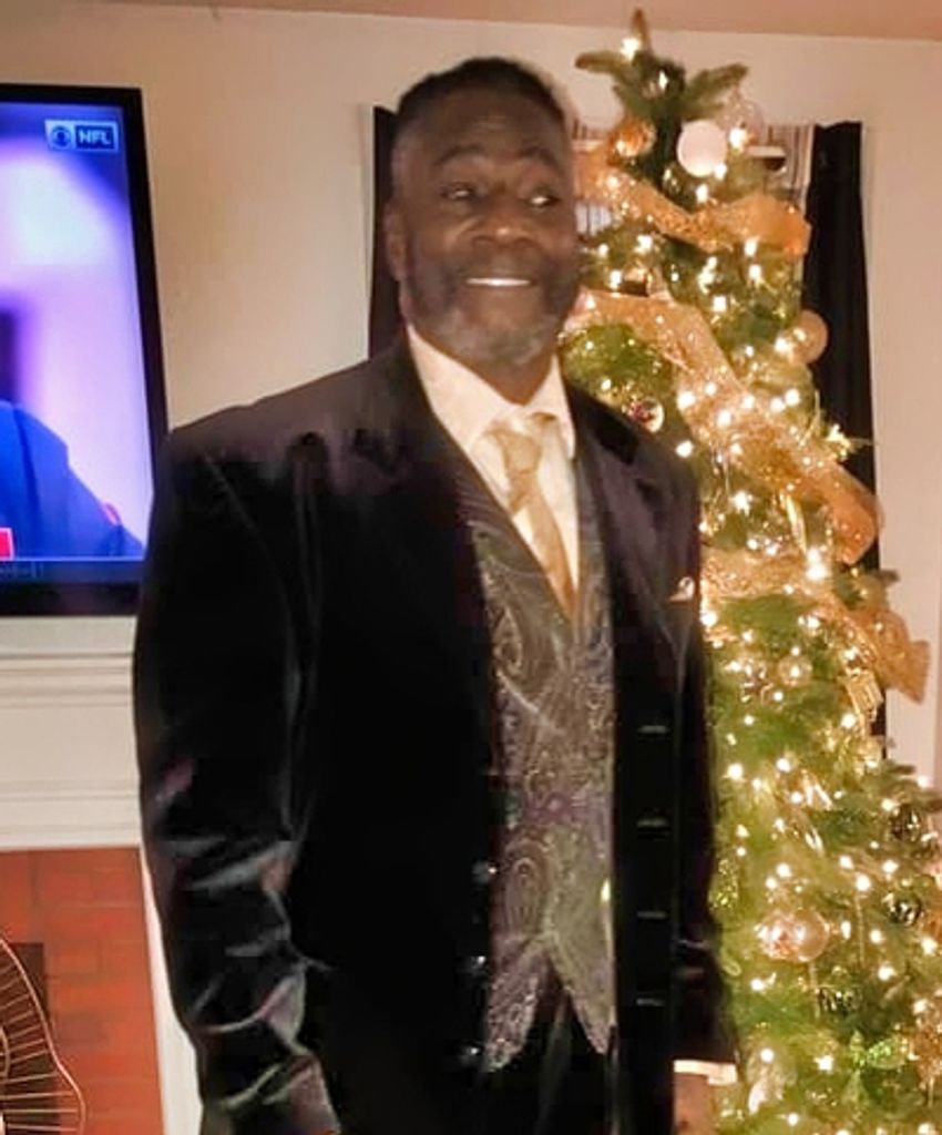 Ernest Robinson Profile Photo