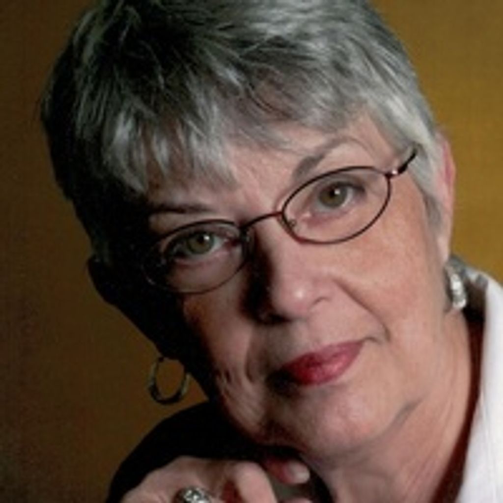 Victoria Bell F. Calhoun