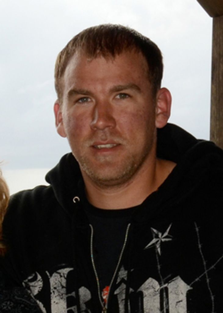 Adam Gunther Profile Photo