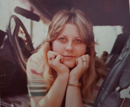 Dinah Sue Demas photo gallery thumbnail 4 of 44