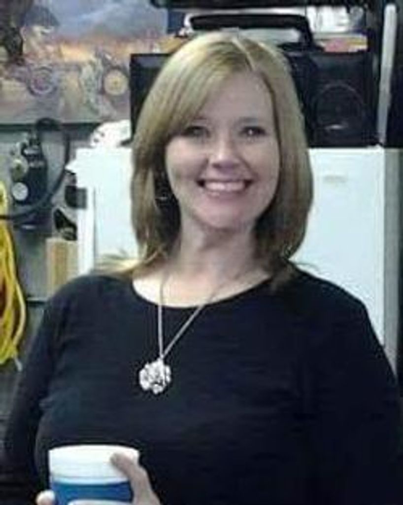 April Dawn "Sissy" Hogge Back Profile Photo